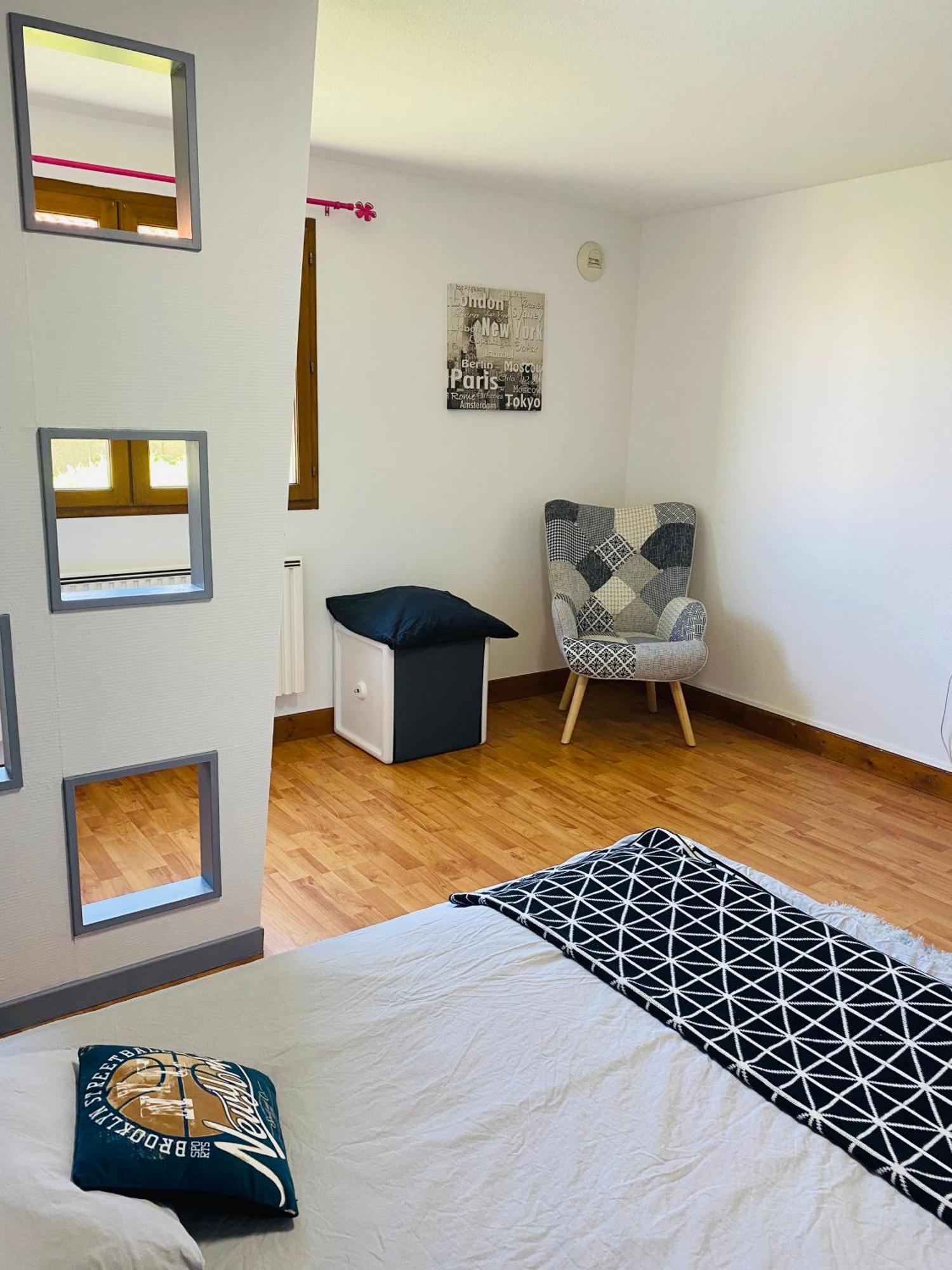 Spacieux Appartement 110M2 Avec Terrasse Privative Beauregard-Vendon Esterno foto